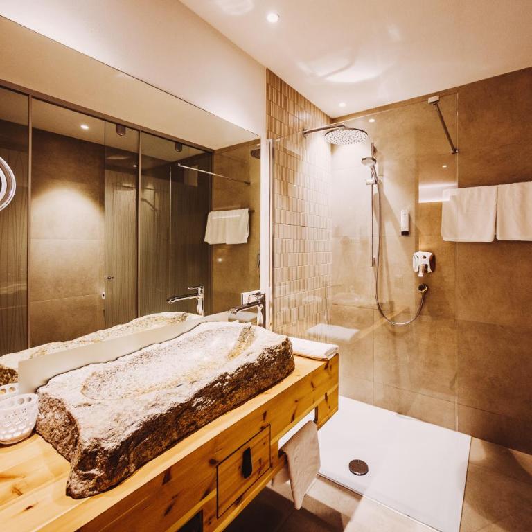 Boutiquehotel Tanzer - Suite Deluxe con Balcone - 1