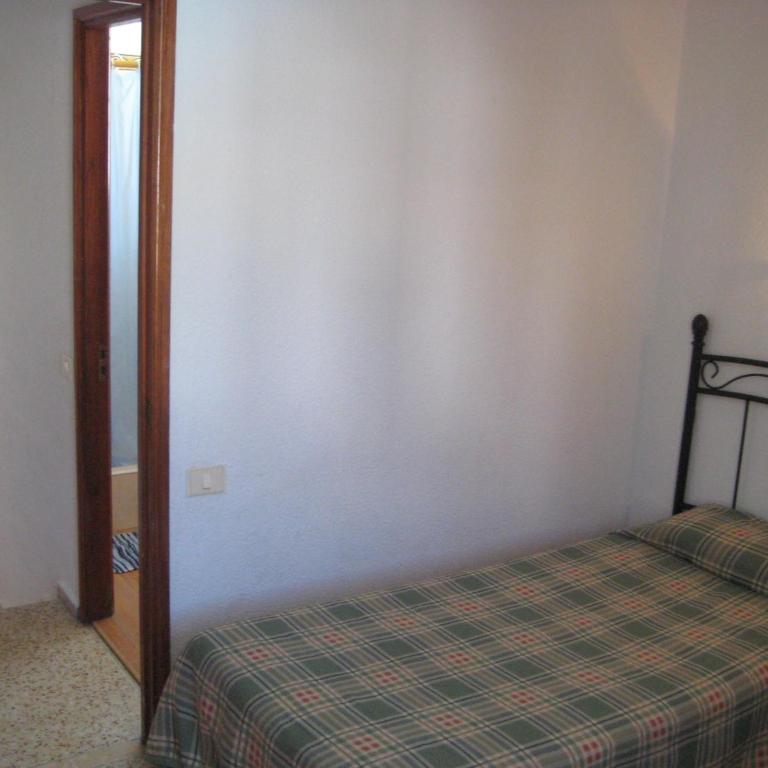 Bungalows Boston - Two-Bedroom Apartment - 16