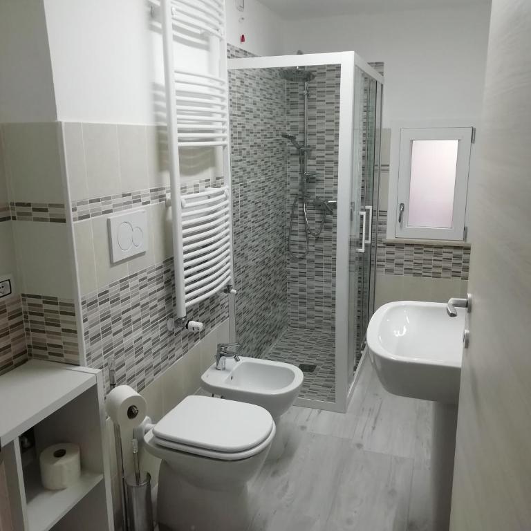 Casa Mia - Family Room with Private Bathroom - 17