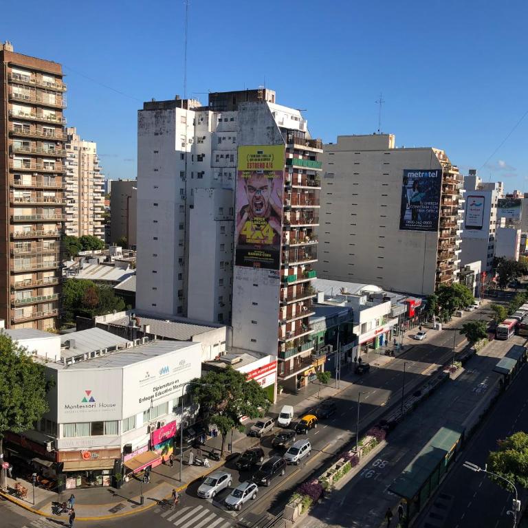 Av. Cabildo 3093, 6 personas 1 cuadra subte D - Apartamento de 2 dormitorios - 10