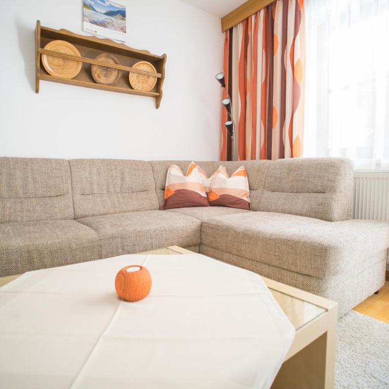 Haus Berta - Apartment with Terrace - 9