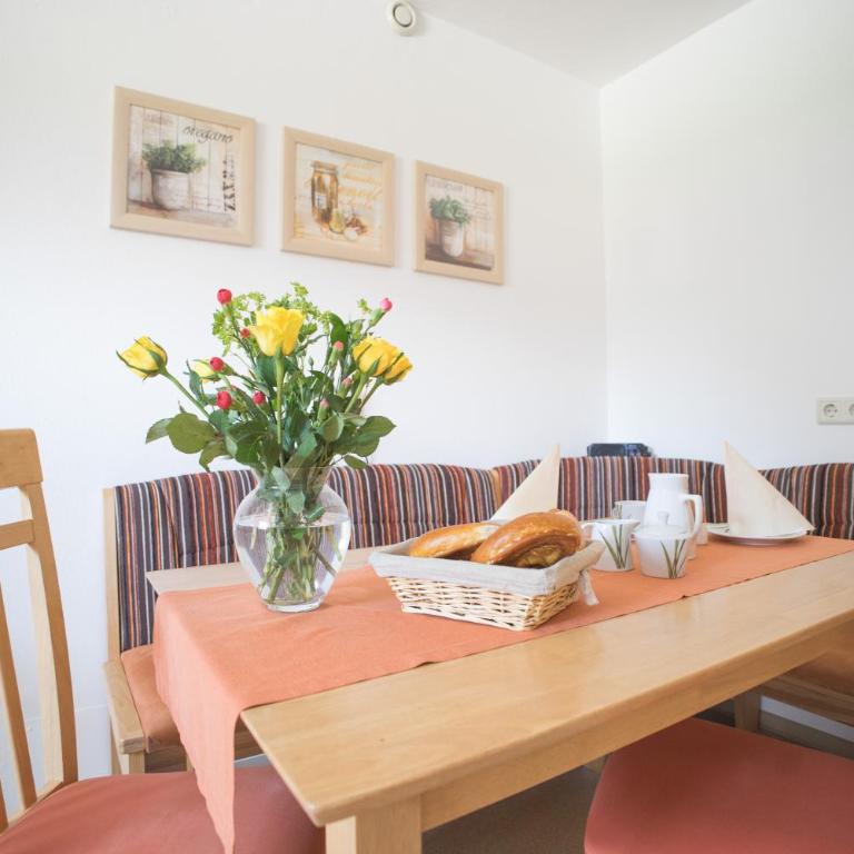 Haus Berta - Apartment with Terrace - 19