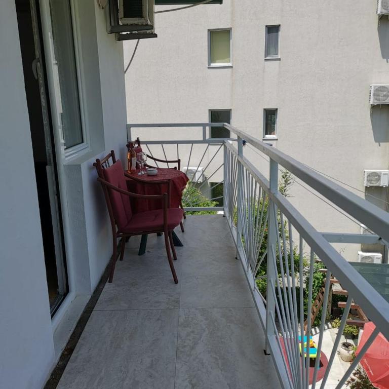 Apartments Nikčević - Apartman sa Pogledom na Planinu - 16