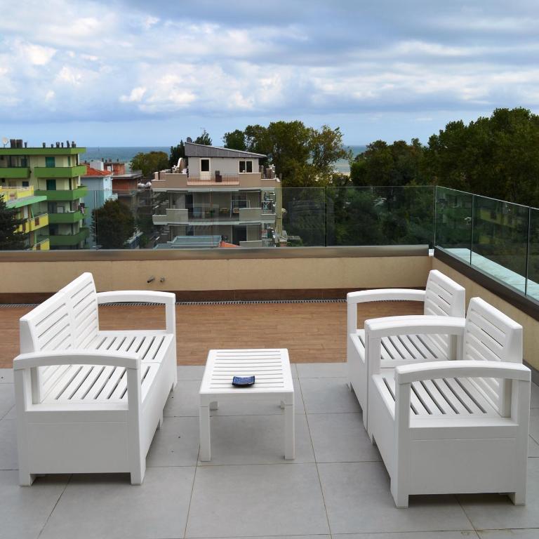 Residence Hotel Albachiara - Suite Penthouse Apartment - 9