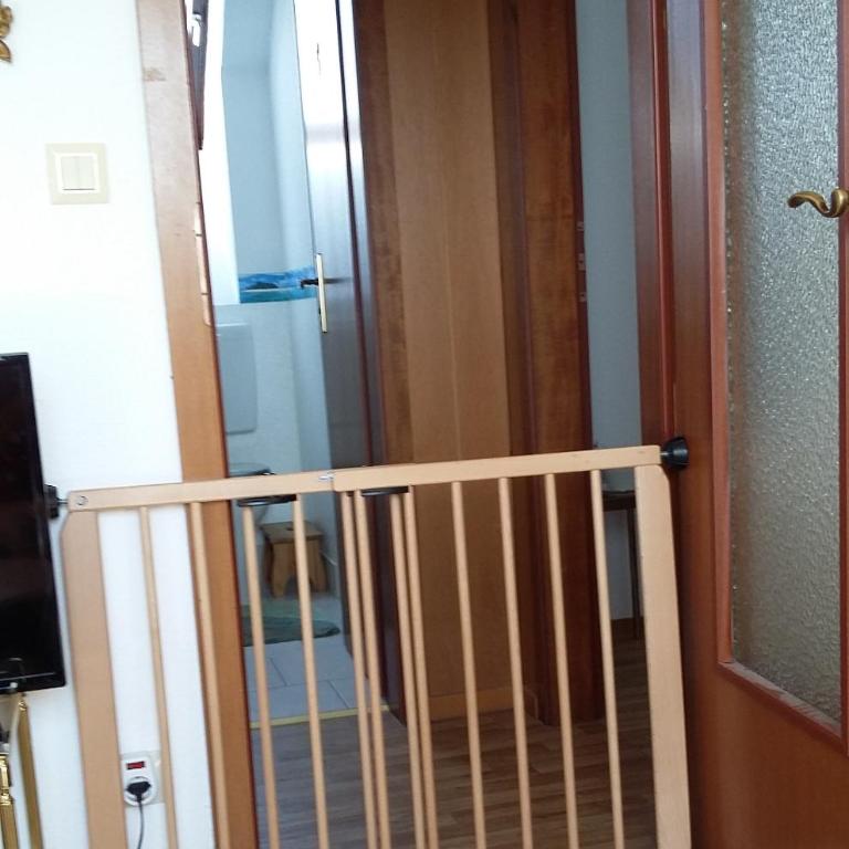 Zwei ruhige, private Gästezimmer nahe U-Bahn - Habitación Doble con ducha - 1 o 2 camas - 11