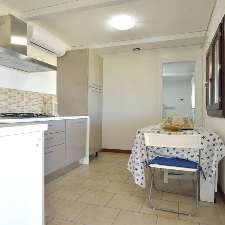 CASA con ACCESSO AL MARE - Apartment - 14