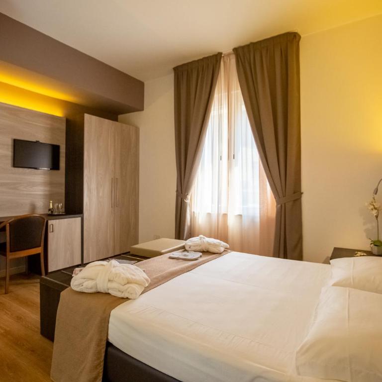 Hotel Lory My Wellness SPA - Camera Matrimoniale Superior - 9