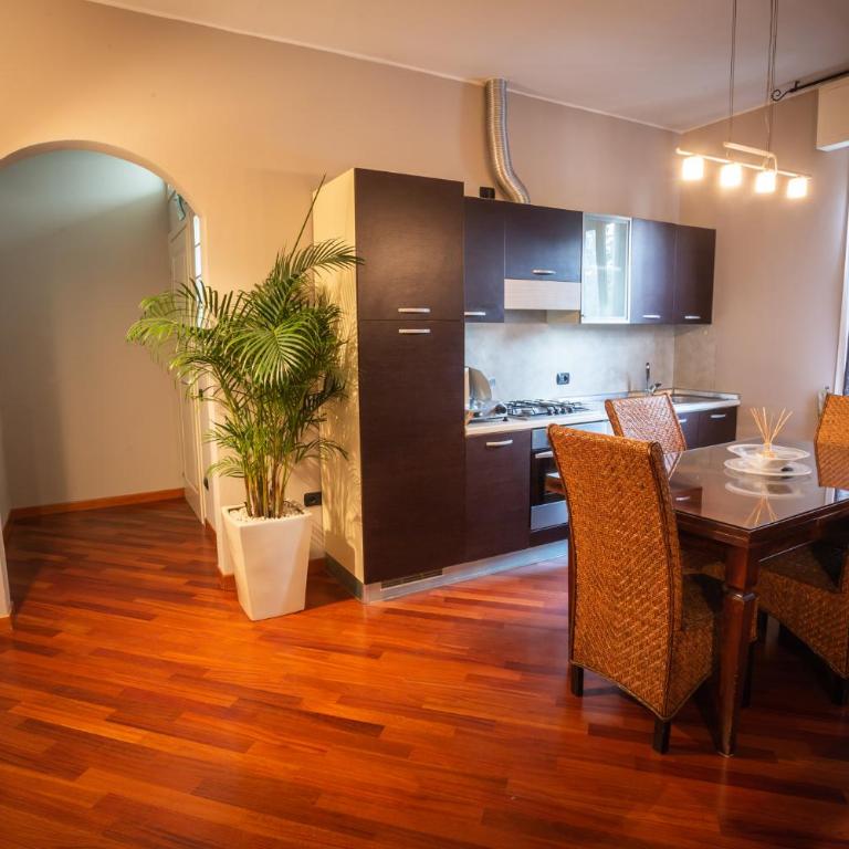 Cinematic Modern Flat, 100 mt da Ospedale - Appartamento con Sauna - 2