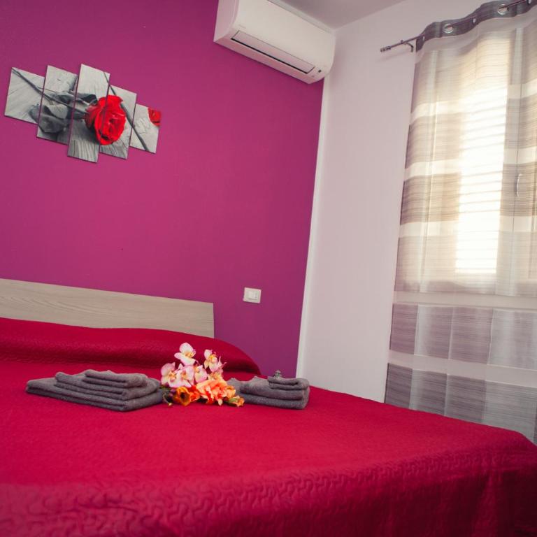 La Trinacria - Camera Familiare con Bagno Privato - 1