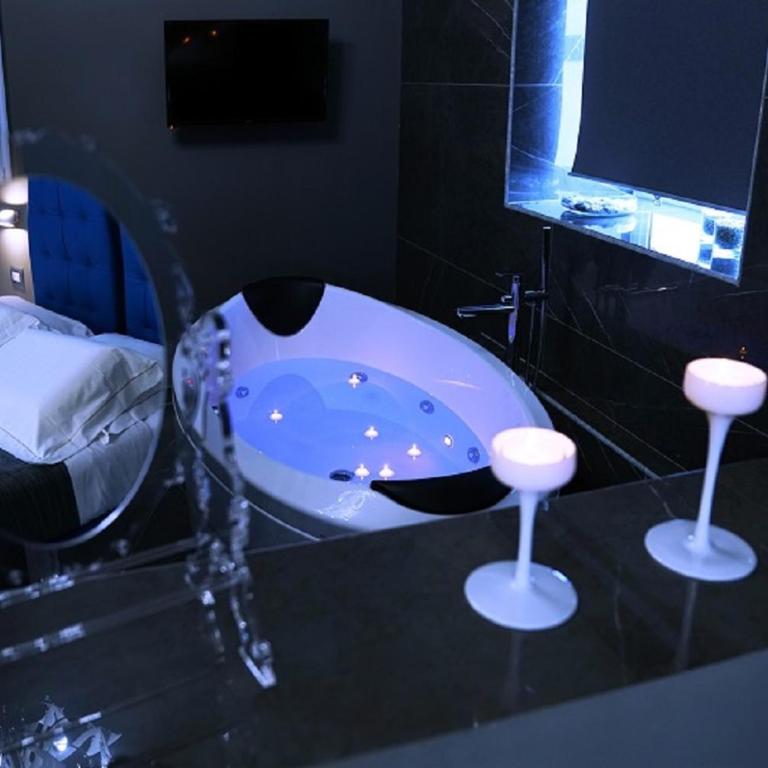 Etna Suite Group - King Suite with Spa Bath - 6