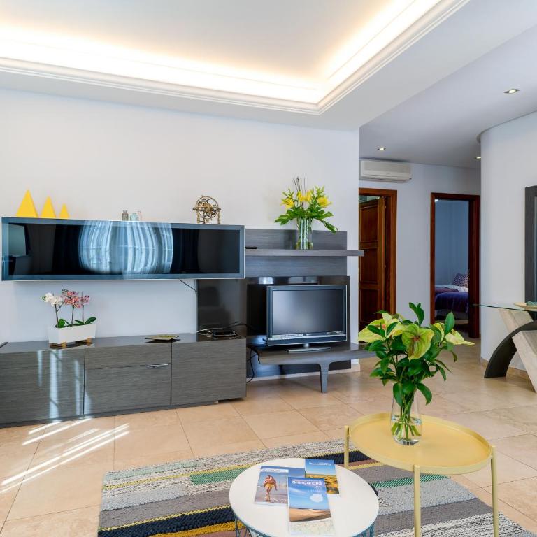 Villa, Private heated pool and jacuzzi . - Villa Deluxe - 29