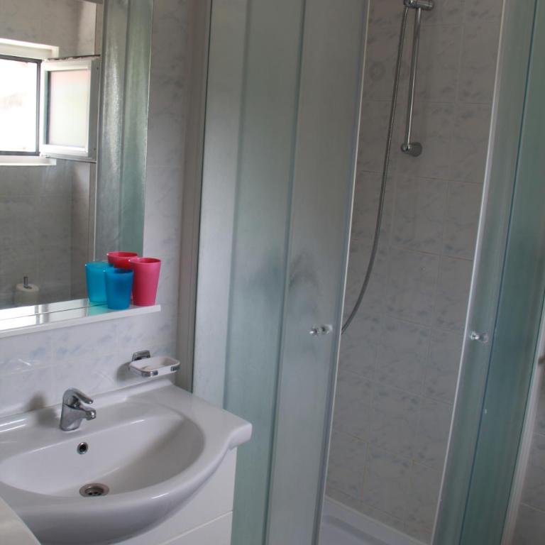 Mitko Apartments - Apartment With Shared Bathroom - 6