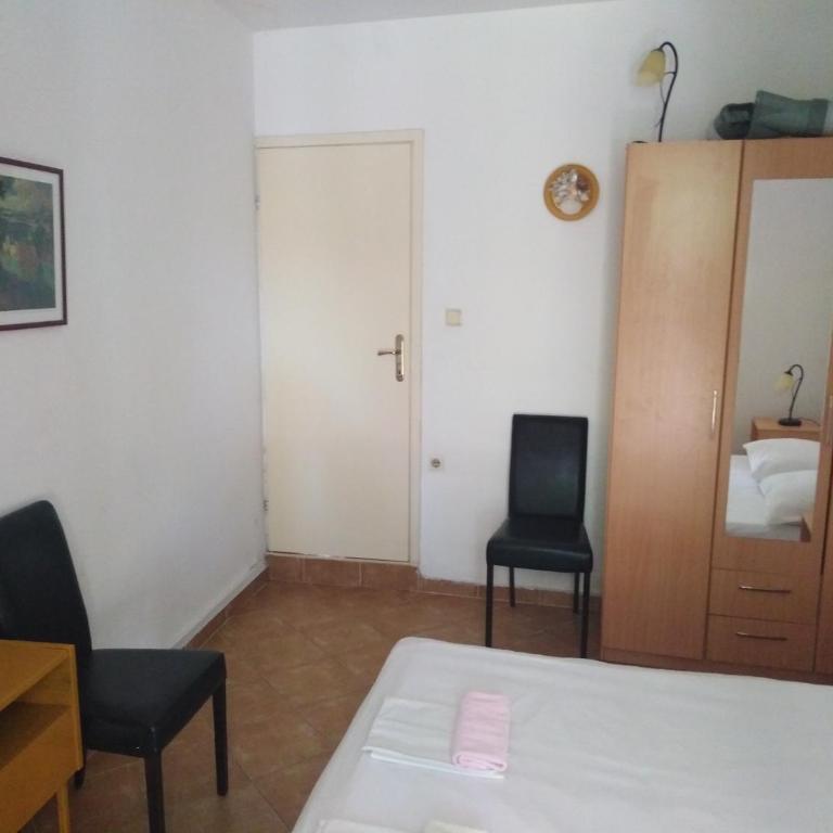 Apartments Mrvaljevic - Two-Bedroom Apartment - 8