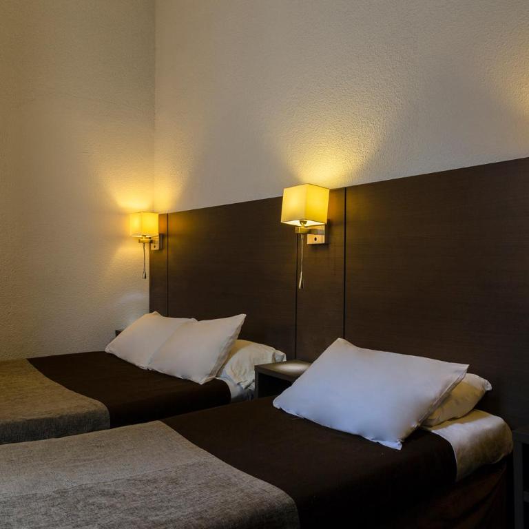 The Originals City, Hôtel Astoria Vatican, Lourdes - Chambre Triple - 2