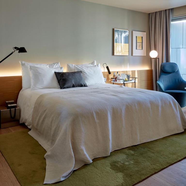 Sir Victor Hotel, part of Sircle Collection - Large Double or Twin Room - 5