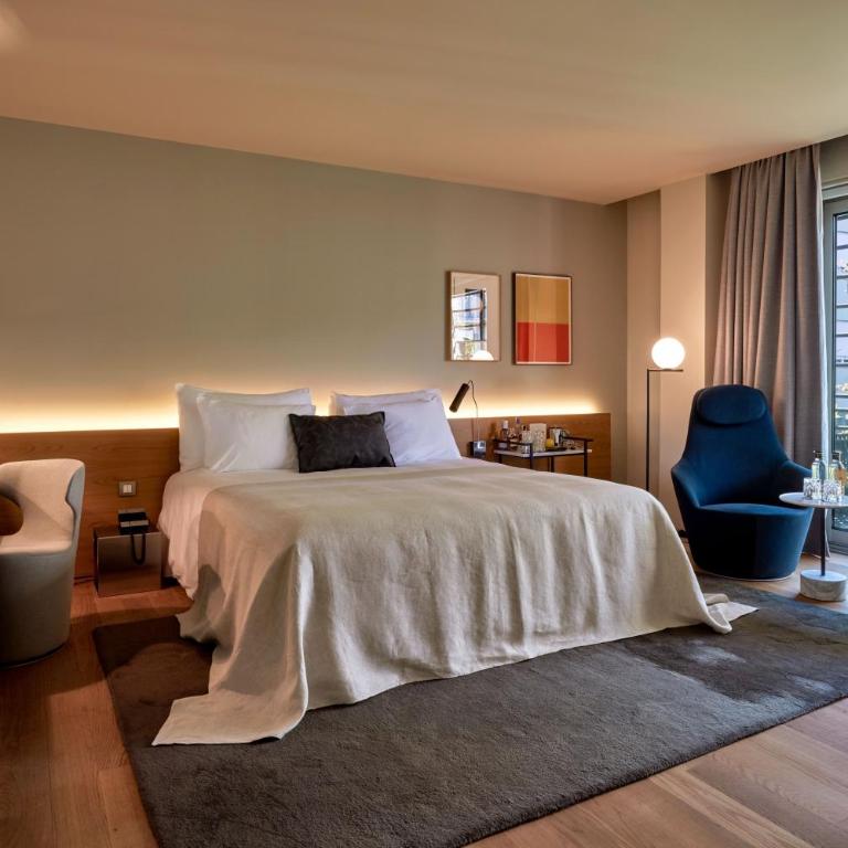 Sir Victor Hotel, part of Sircle Collection - Large Double or Twin Room - 2