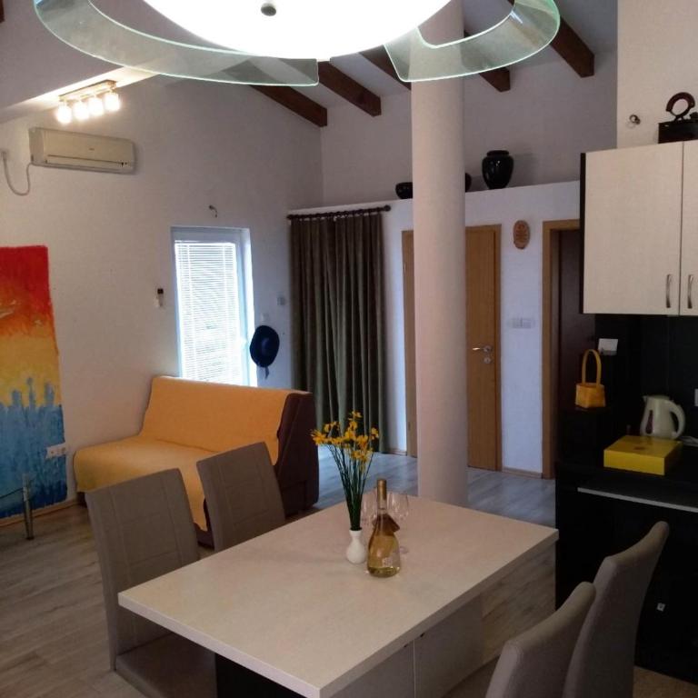 Apartmani Jovanovic - Apartman s 1 Spavaćom Sobom, Balkonom i Pogledom na More - 19