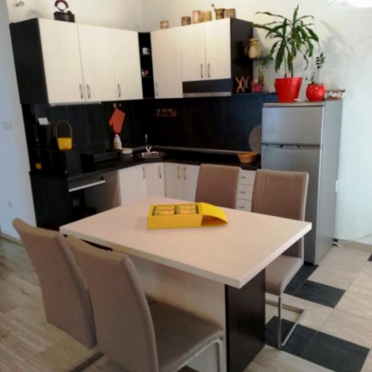 Apartmani Jovanovic - Apartman s 1 Spavaćom Sobom, Balkonom i Pogledom na More - 14