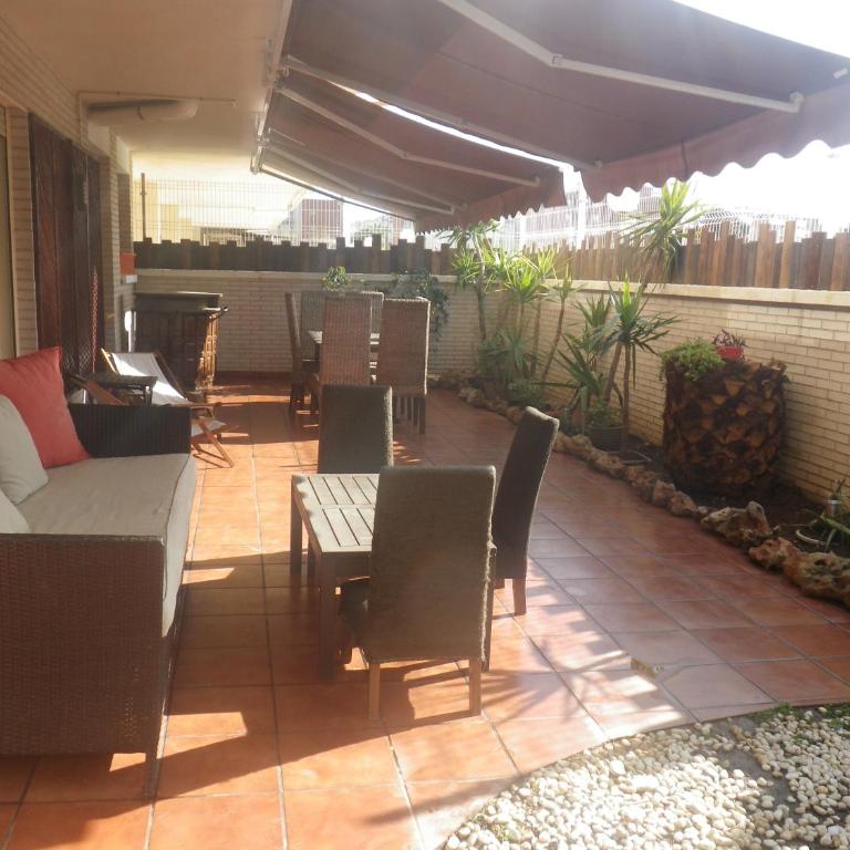 Appt Terrasse, Piscine, Locamar Appt Cristina - Three-Bedroom Apartment - 18