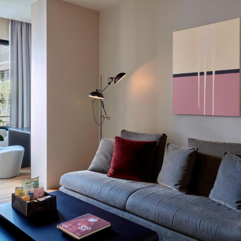 Sir Victor Hotel, part of Sircle Collection - Family Room - 1