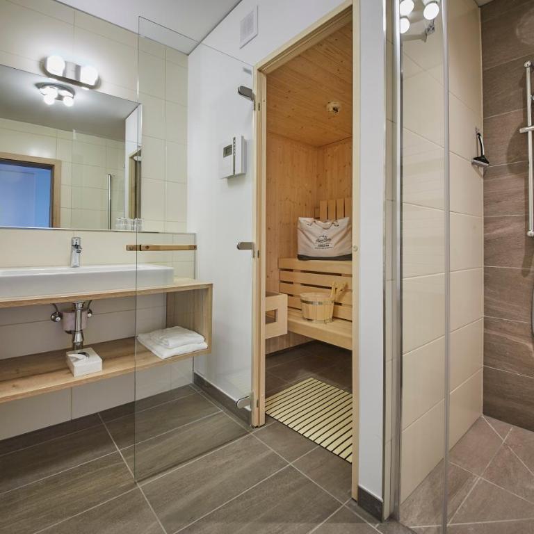 AlpenParks Hotel & Apartment Sonnleiten - Apartment mit 2 Schlafzimmern und Sauna - 3