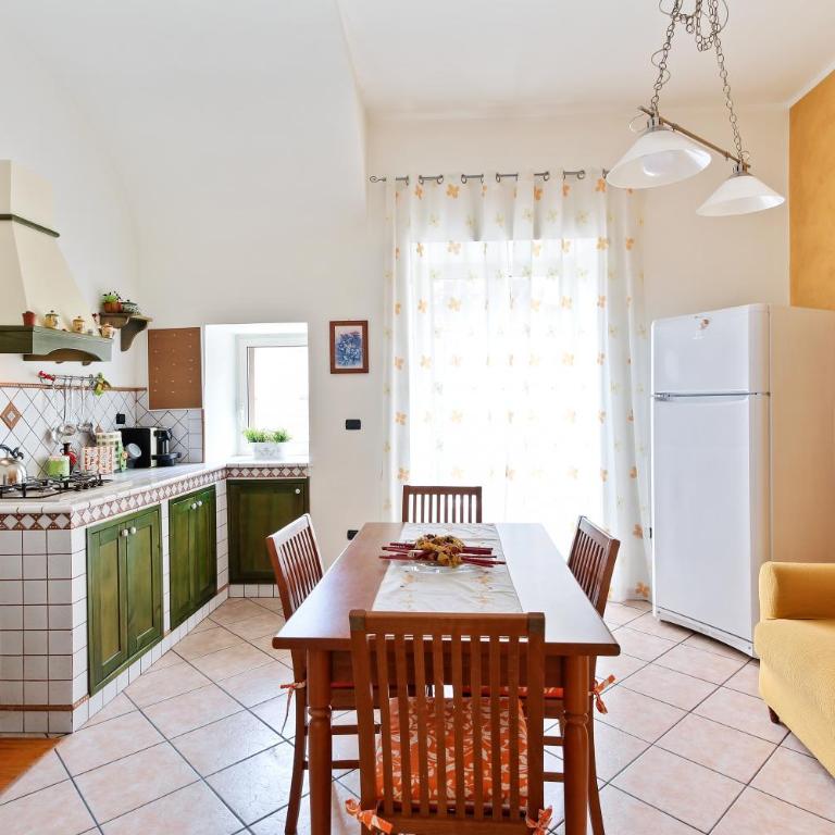 GuestHost - Central Flat with Balconies and Bicycle! - Two-Bedroom Apartment - 6