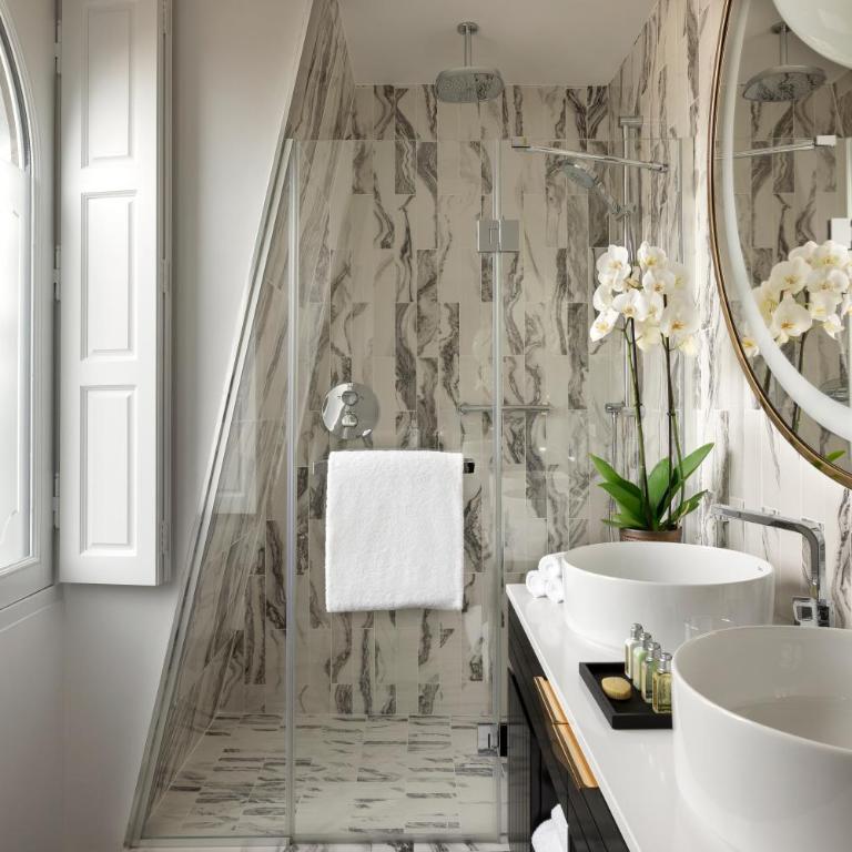 La Clef Champs-Élysées Paris by The Crest Collection - Duplex Montmartre - 3