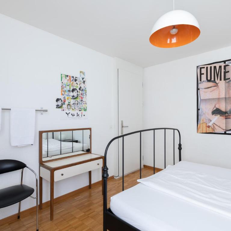 Bettstatt-Neustadt - Doppelzimmer mit Gemeinschaftsbad - 2