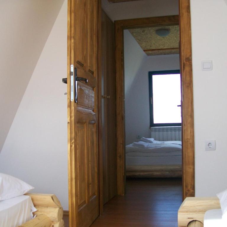 Apartmani i Restoran Sljeme - Bungalow (4 Adults) - 11