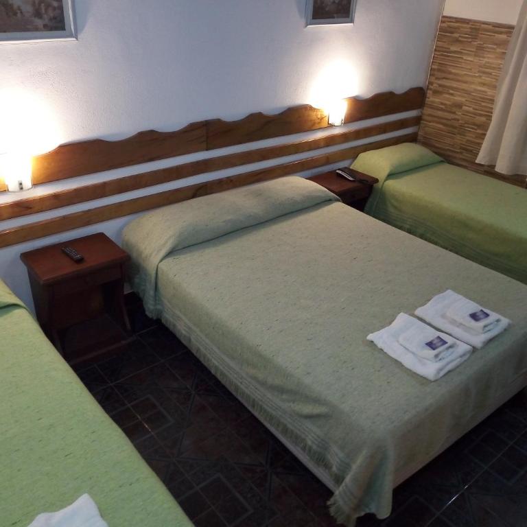 Dennisse Hotel - Habitación Cuádruple Clásica - 4
