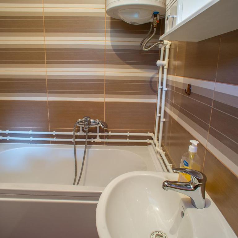 Vuković Accommodation - Three-Bedroom House - 12
