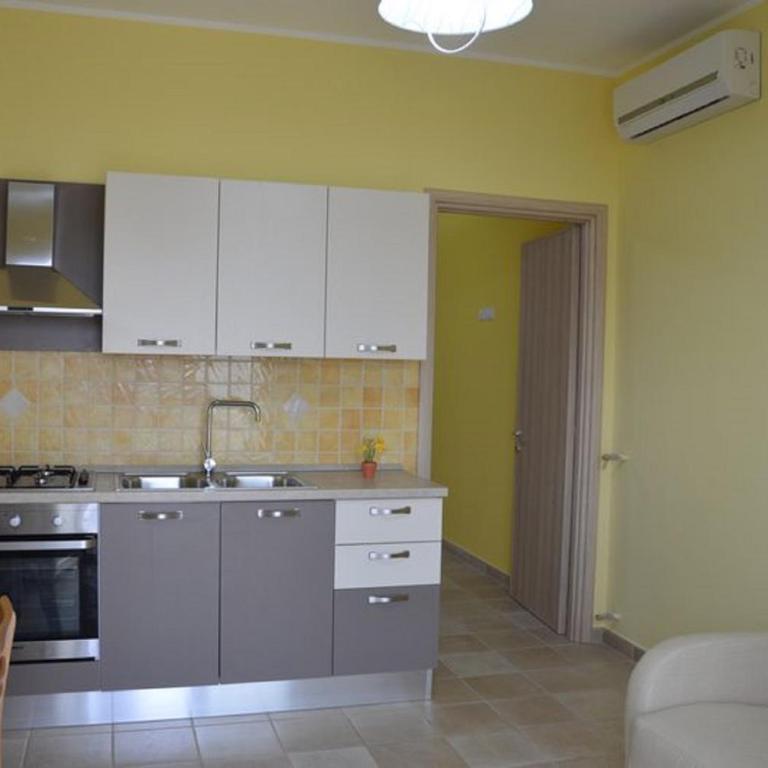 BILOCALE GRAZIOSO - Appartamento con 1 Camera da Letto - 6