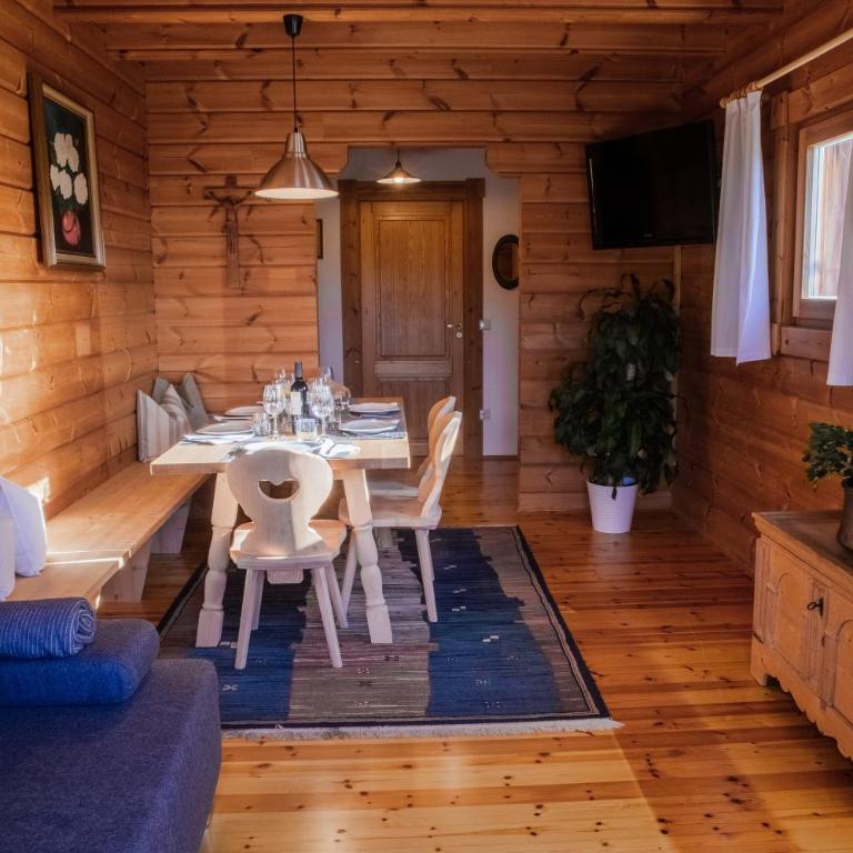 Apartments Schlossblick Naturholz - Appartamento con 2 Camere da Letto e Balcone - 3