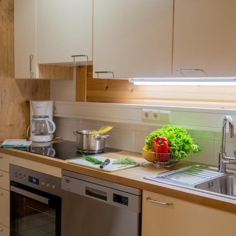 Apartments Schlossblick Naturholz - Appartamento con 2 Camere da Letto e Balcone - 6