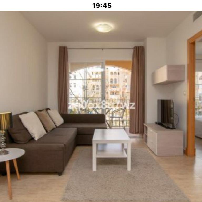 Estepona port - Apartamento con balcón - 2