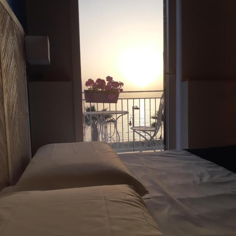 B&B Il Colore del mare - Camera Tripla con Vista Mare - 3