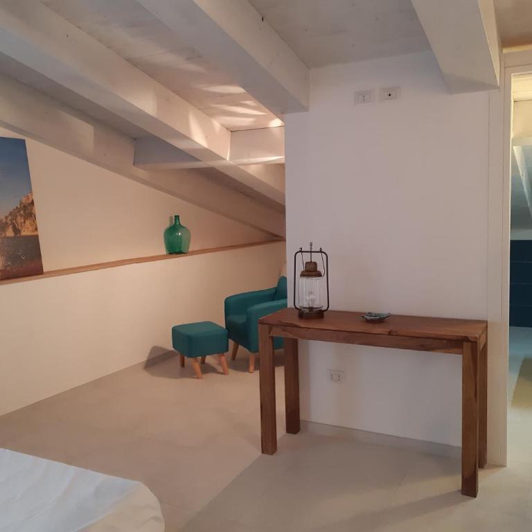 B&B Il Colore del mare - Camera Tripla con Vista Mare - 8