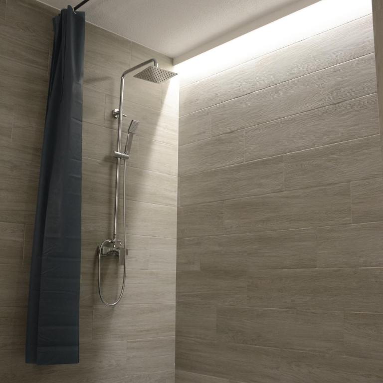 Art&Flats Hostel - Triple Room with Private Bathroom - 24