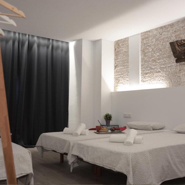 Art&Flats Hostel - Triple Room with Private Bathroom - 22