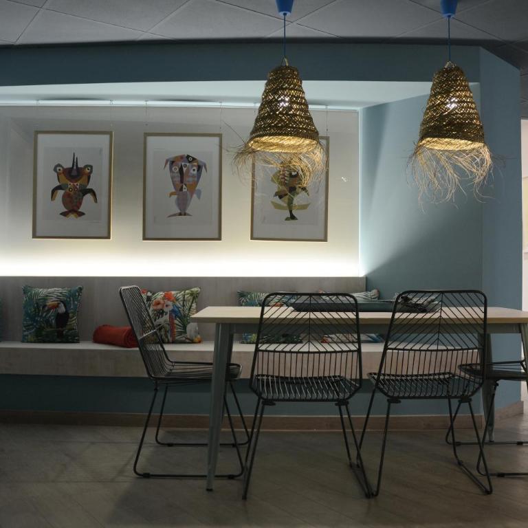 Art&Flats Hostel - Triple Room with Private Bathroom - 16