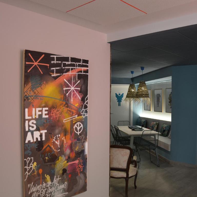 Art&Flats Hostel - Triple Room with Private Bathroom - 33