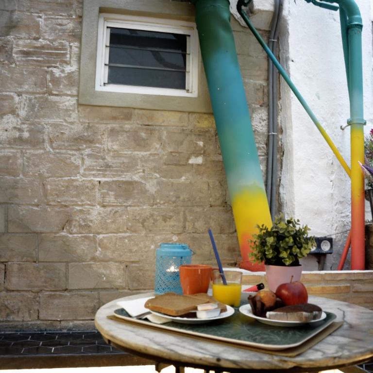 Art&Flats Hostel - Triple Room with Private Bathroom - 13