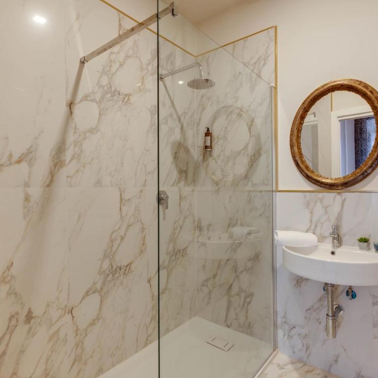 Residenza d'Epoca Sant Egidio - Classic Quadruple Room - Bellariva - 7