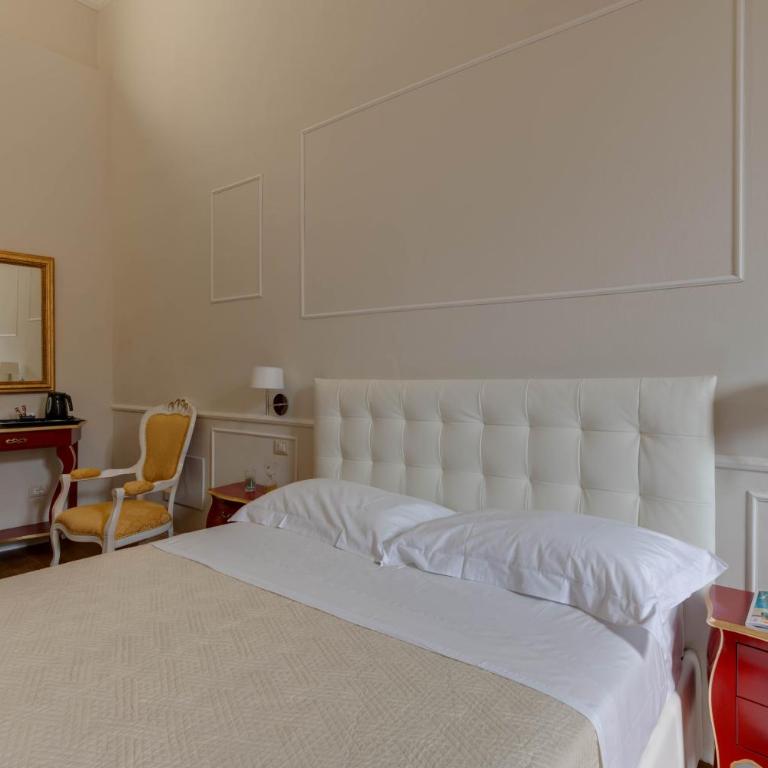 Residenza d'Epoca Sant Egidio - Budget Double Room - Santo Spirito - 2