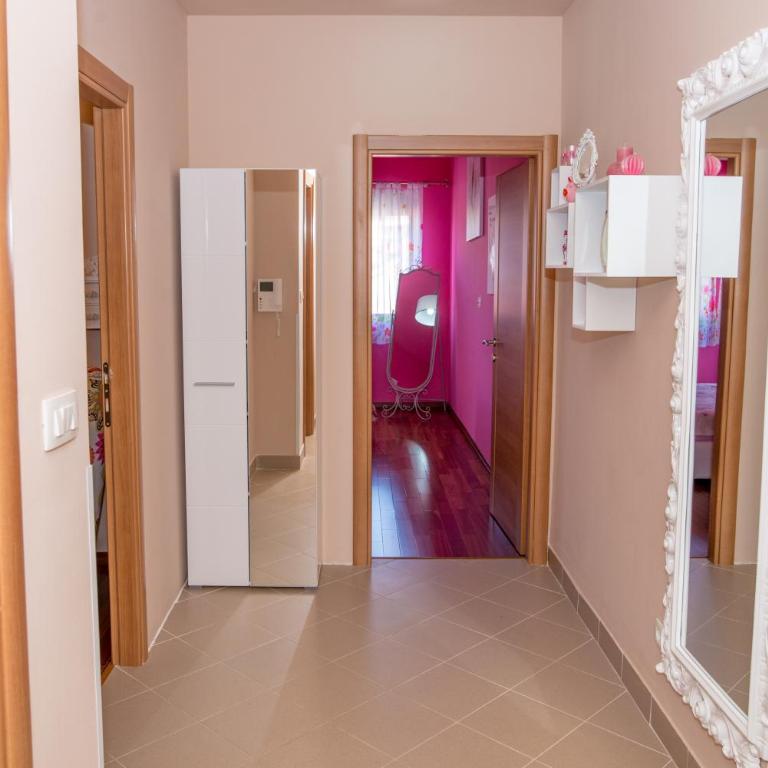 Near the sea apartment - One-Bedroom Apartment - 19