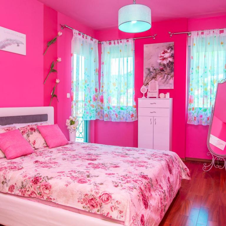 Near the sea apartment - One-Bedroom Apartment - 16