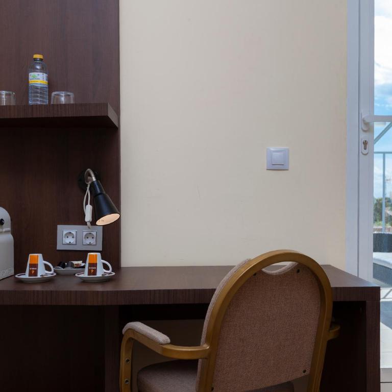 Hotel Olympia Universidades - Double Room with Terrace - 2