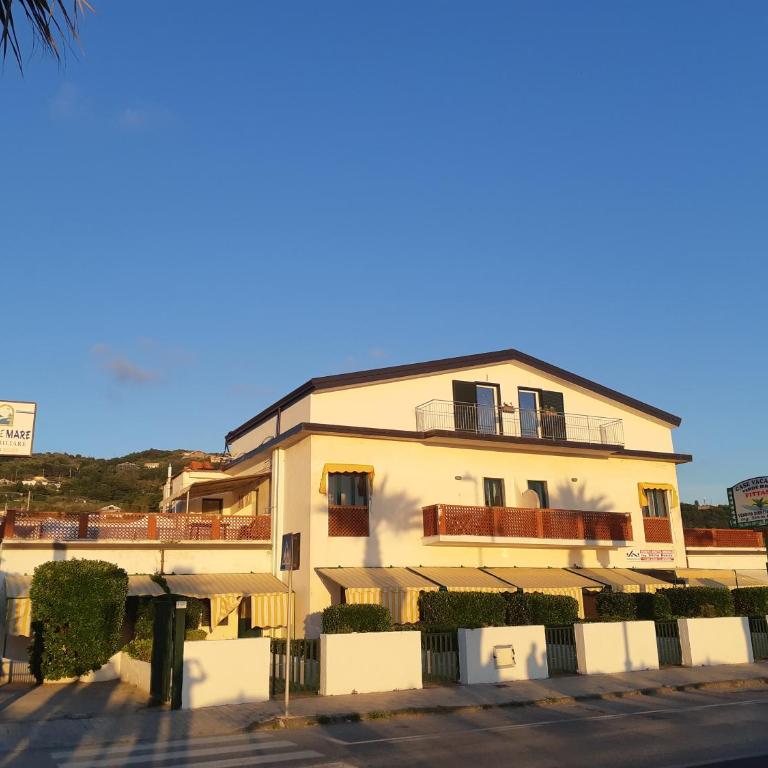 B&B Il Colore del mare - Camera Tripla con Vista Mare - 9