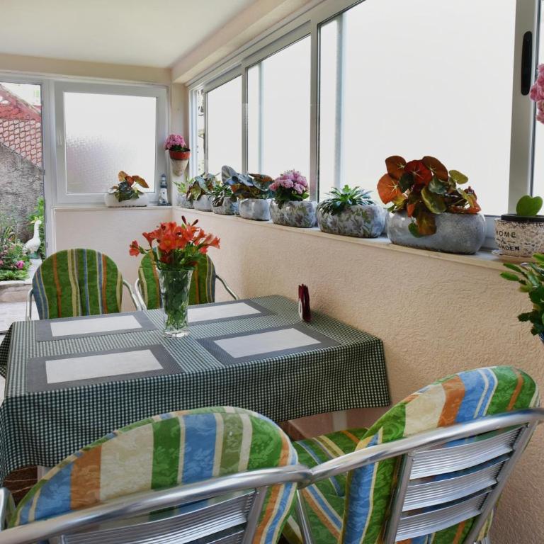 Apartments Marko - One-Bedroom Apartment with Terrace and Garden View - 2