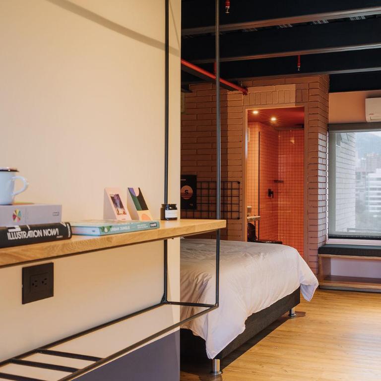The Somos Beats Hotel & Rooftop - Habitación con cama extragrande. - 33